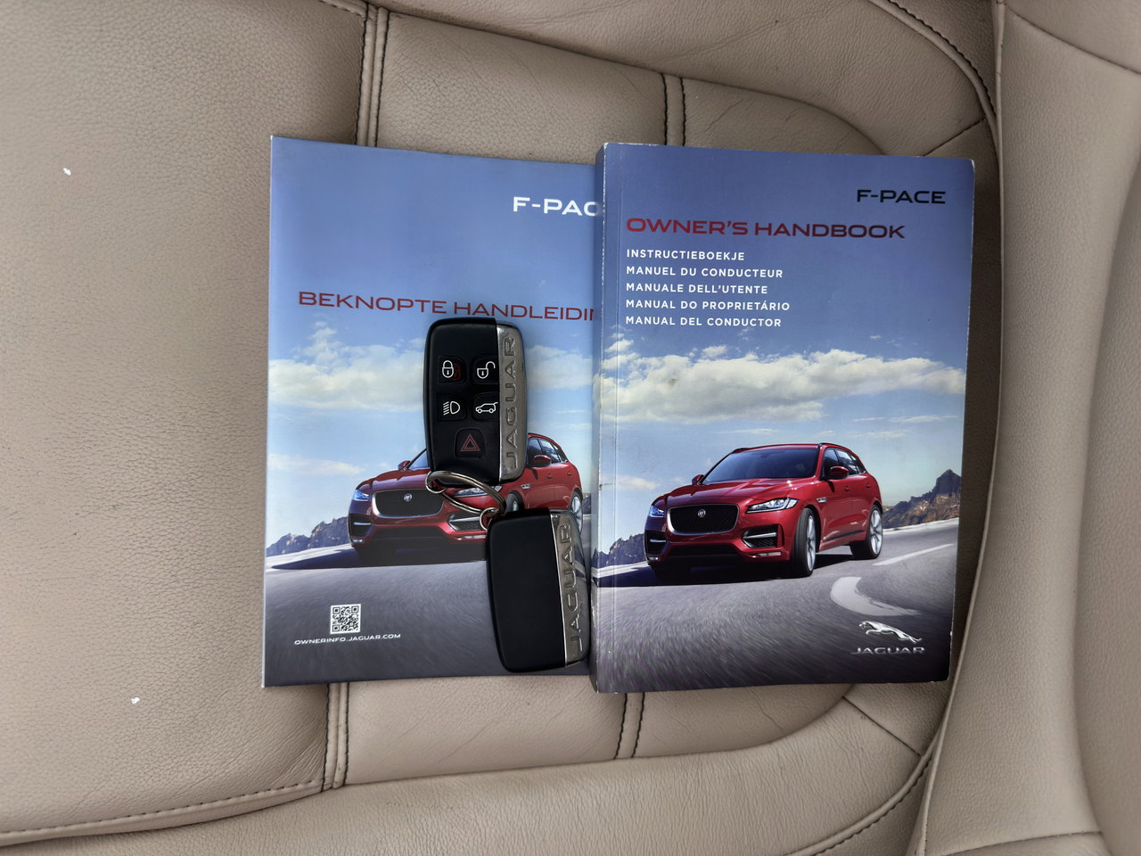 Jaguar F-PACE