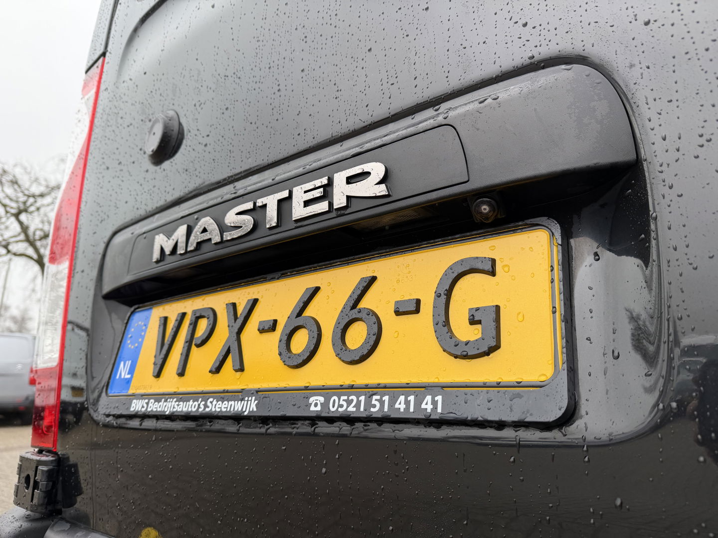 Renault Master T35 2.3 dCi 165pk L3H2 DL Energy Comfort / trekhaak 3500 kg / euro 6 / bpm vrij / vaste prijs rijklaar € 26.950 ex btw / lease vanaf € 440 / ingerichte laadruimte / imperial