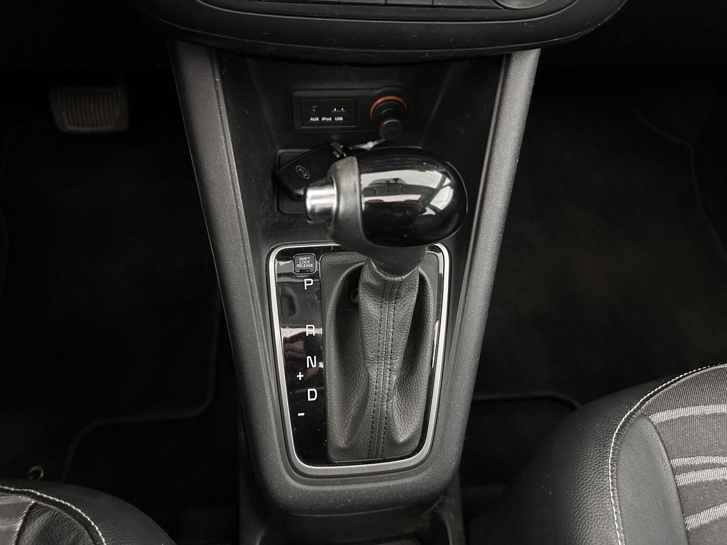 Kia Venga 1.6 CVVT DynamicPLusLine Aut. *PANO | NAVI-FULLMAP | CAMERA | COMFORT-SEATS | ECC | PDC | CRUISE | 16''ALU | TOWBAR*