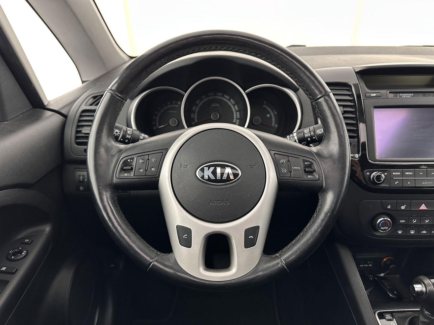 Kia Venga 1.6 CVVT DynamicPLusLine Aut. *PANO | NAVI-FULLMAP | CAMERA | COMFORT-SEATS | ECC | PDC | CRUISE | 16''ALU | TOWBAR*