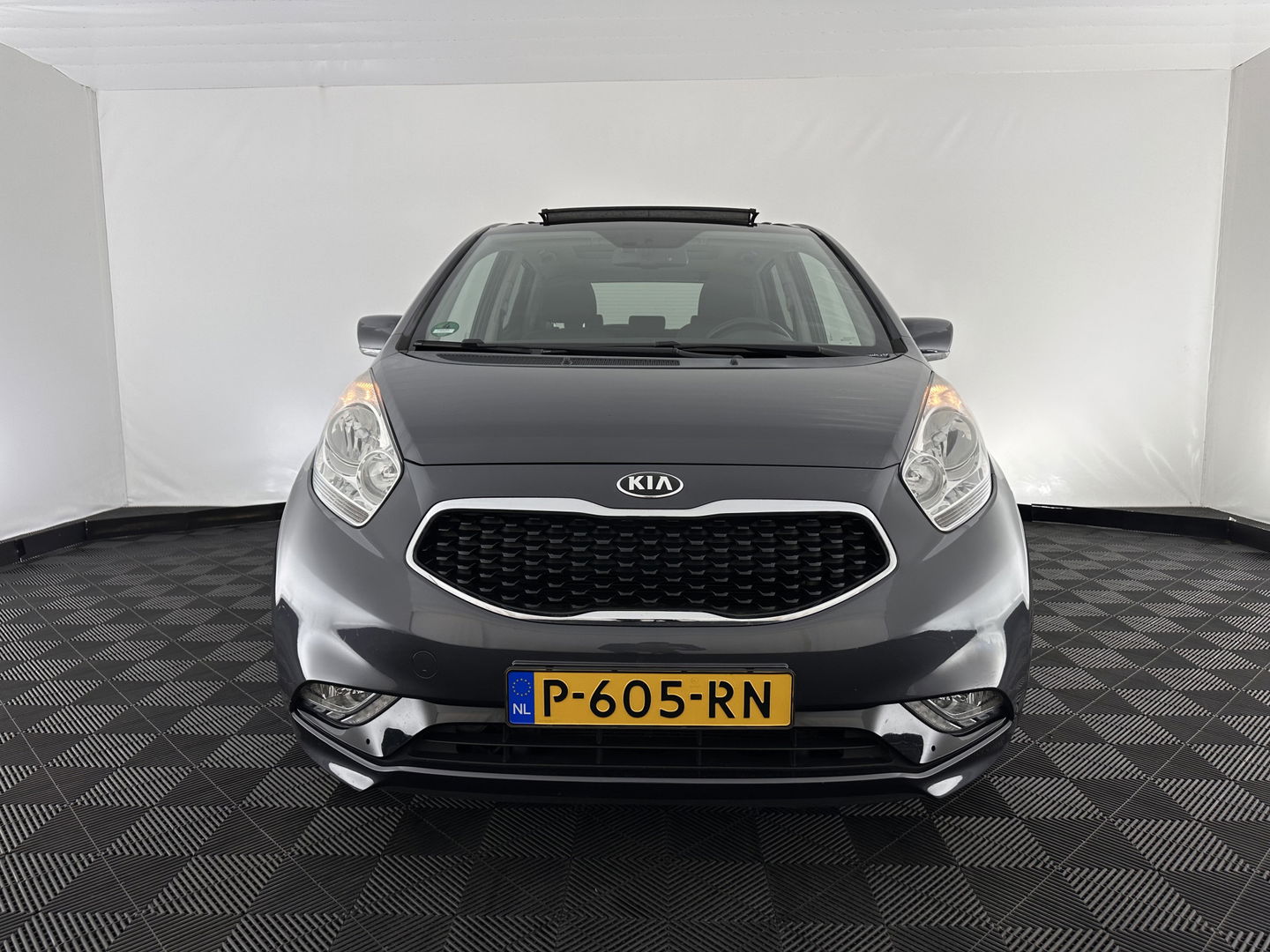 Kia Venga 1.6 CVVT DynamicPLusLine Aut. *PANO | NAVI-FULLMAP | CAMERA | COMFORT-SEATS | ECC | PDC | CRUISE | 16''ALU | TOWBAR*