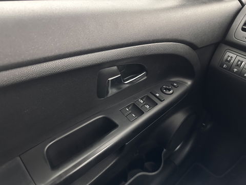 Kia Venga 1.6 CVVT DynamicPLusLine Aut. *PANO | NAVI-FULLMAP | CAMERA | COMFORT-SEATS | ECC | PDC | CRUISE | 16''ALU | TOWBAR*