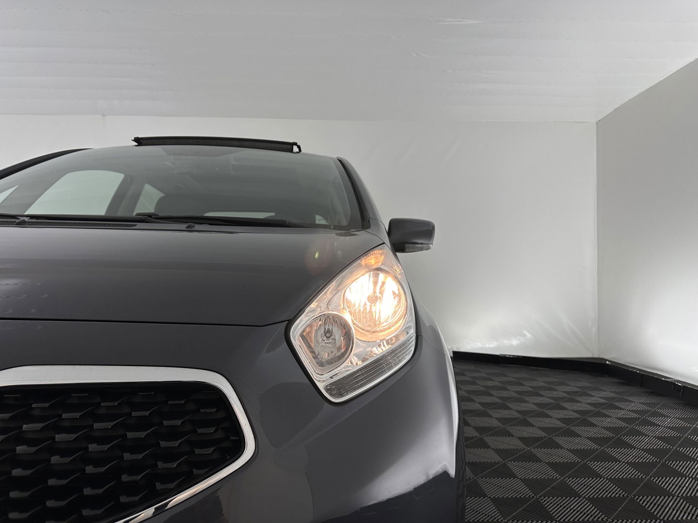 Kia Venga 1.6 CVVT DynamicPLusLine Aut. *PANO | NAVI-FULLMAP | CAMERA | COMFORT-SEATS | ECC | PDC | CRUISE | 16''ALU | TOWBAR*