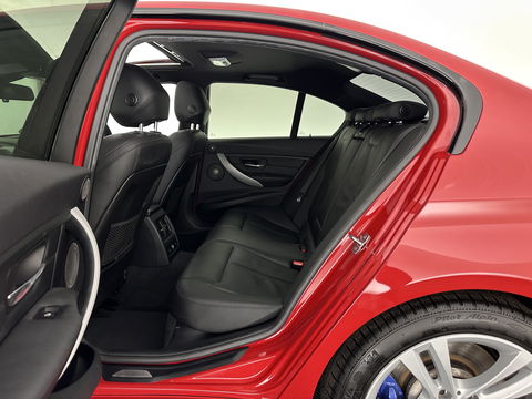 BMW 3 Serie 330D M-Sportpack High Executive Aut. *PANO | LEATHER | XENON | ADAPTIVE-CRUISE | HARMAN/KARDON | MEMORY-PACK | BLINDSPOT | HEATED-SPORTSEATS | CAMERA | DAB | KEYLESS | ECC | HEAD-UP | PDC | SHIFTPADDLES | TOWBAR |  18''ALU