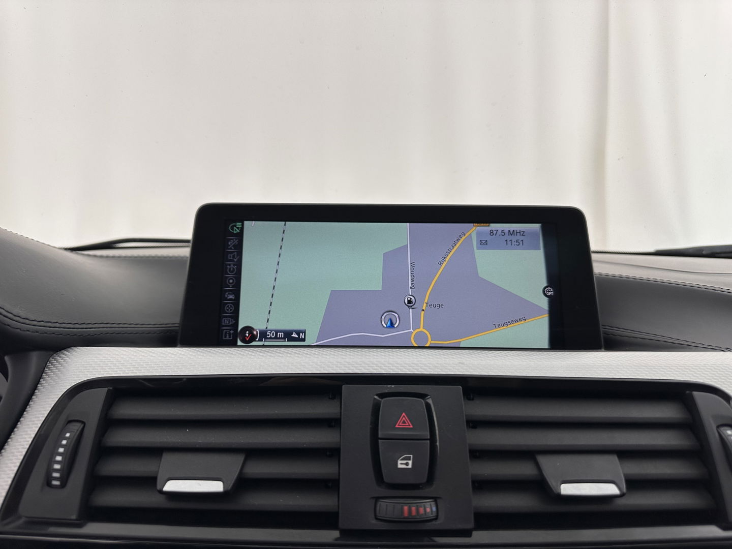 BMW 3 Serie 330D M-Sportpack High Executive Aut. *PANO | LEATHER | XENON | ADAPTIVE-CRUISE | HARMAN/KARDON | MEMORY-PACK | BLINDSPOT | HEATED-SPORTSEATS | CAMERA | DAB | KEYLESS | ECC | HEAD-UP | PDC | SHIFTPADDLES | TOWBAR |  18''ALU