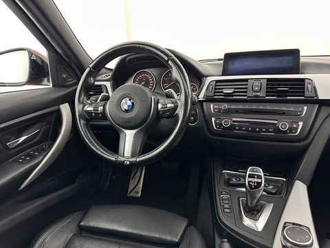 BMW 3 Serie 330D M-Sportpack High Executive Aut. *PANO | LEATHER | XENON | ADAPTIVE-CRUISE | HARMAN/KARDON | MEMORY-PACK | BLINDSPOT | HEATED-SPORTSEATS | CAMERA | DAB | KEYLESS | ECC | HEAD-UP | PDC | SHIFTPADDLES | TOWBAR |  18''ALU