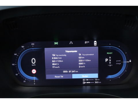 Volvo XC60 2.0 T6 Plug-in hybrid AWD Plus Bright | Pano-dak | Trekhaak | H&K Audio | ACC | Stoel + stuurverw. |