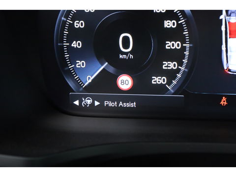 Volvo V60 2.0 T5 Momentum | Trekhaak | Leer | Adap. Cruise | Blis | standkachel | Stoel + stuurverw. |