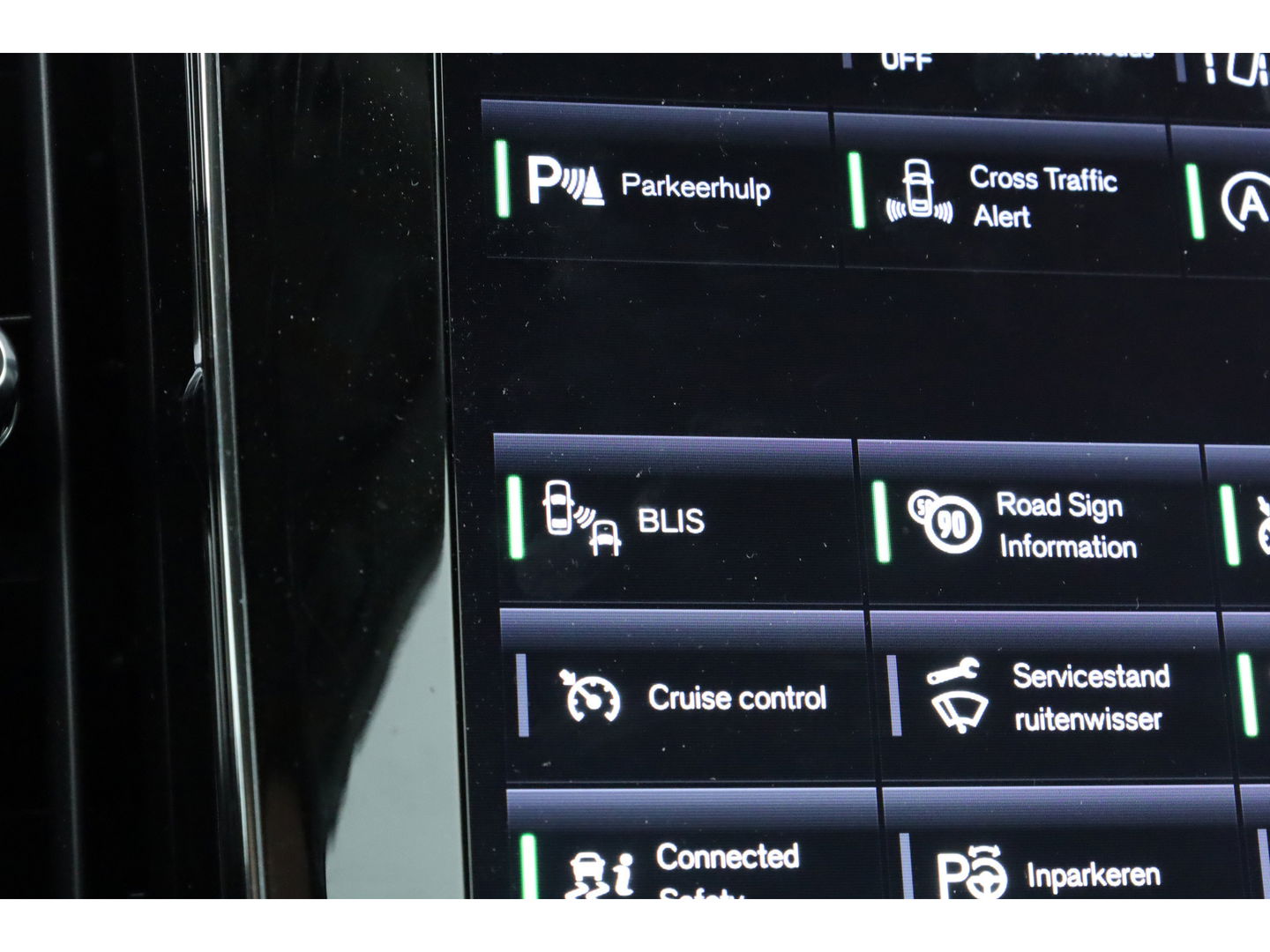 Volvo V60 2.0 T5 Momentum | Trekhaak | Leer | Adap. Cruise | Blis | standkachel | Stoel + stuurverw. |