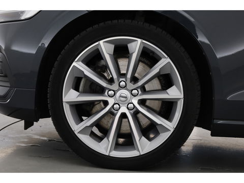 Volvo V60 2.0 T5 Momentum | Trekhaak | Leer | Adap. Cruise | Blis | standkachel | Stoel + stuurverw. |