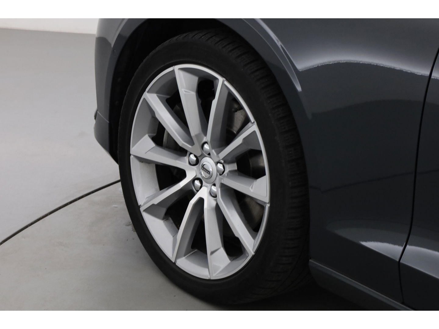 Volvo V60 2.0 T5 Momentum | Trekhaak | Leer | Adap. Cruise | Blis | standkachel | Stoel + stuurverw. |