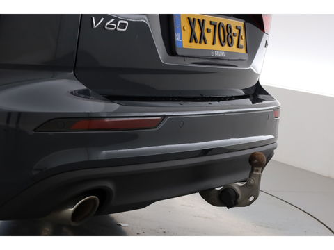 Volvo V60 2.0 T5 Momentum | Trekhaak | Leer | Adap. Cruise | Blis | standkachel | Stoel + stuurverw. |