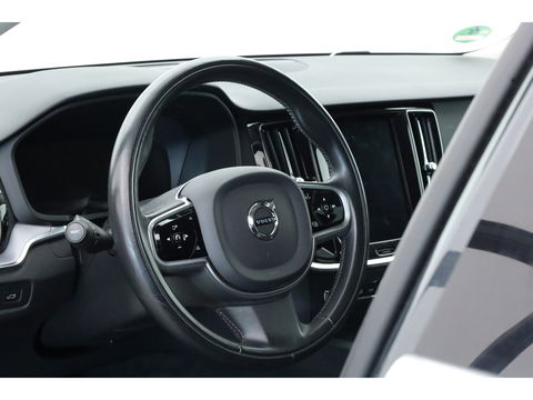Volvo V60 2.0 T5 Momentum | Trekhaak | Leer | Adap. Cruise | Blis | standkachel | Stoel + stuurverw. |