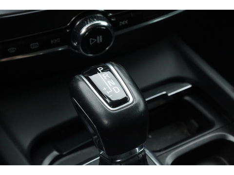 Volvo V60 2.0 T5 Momentum | Trekhaak | Leer | Adap. Cruise | Blis | standkachel | Stoel + stuurverw. |