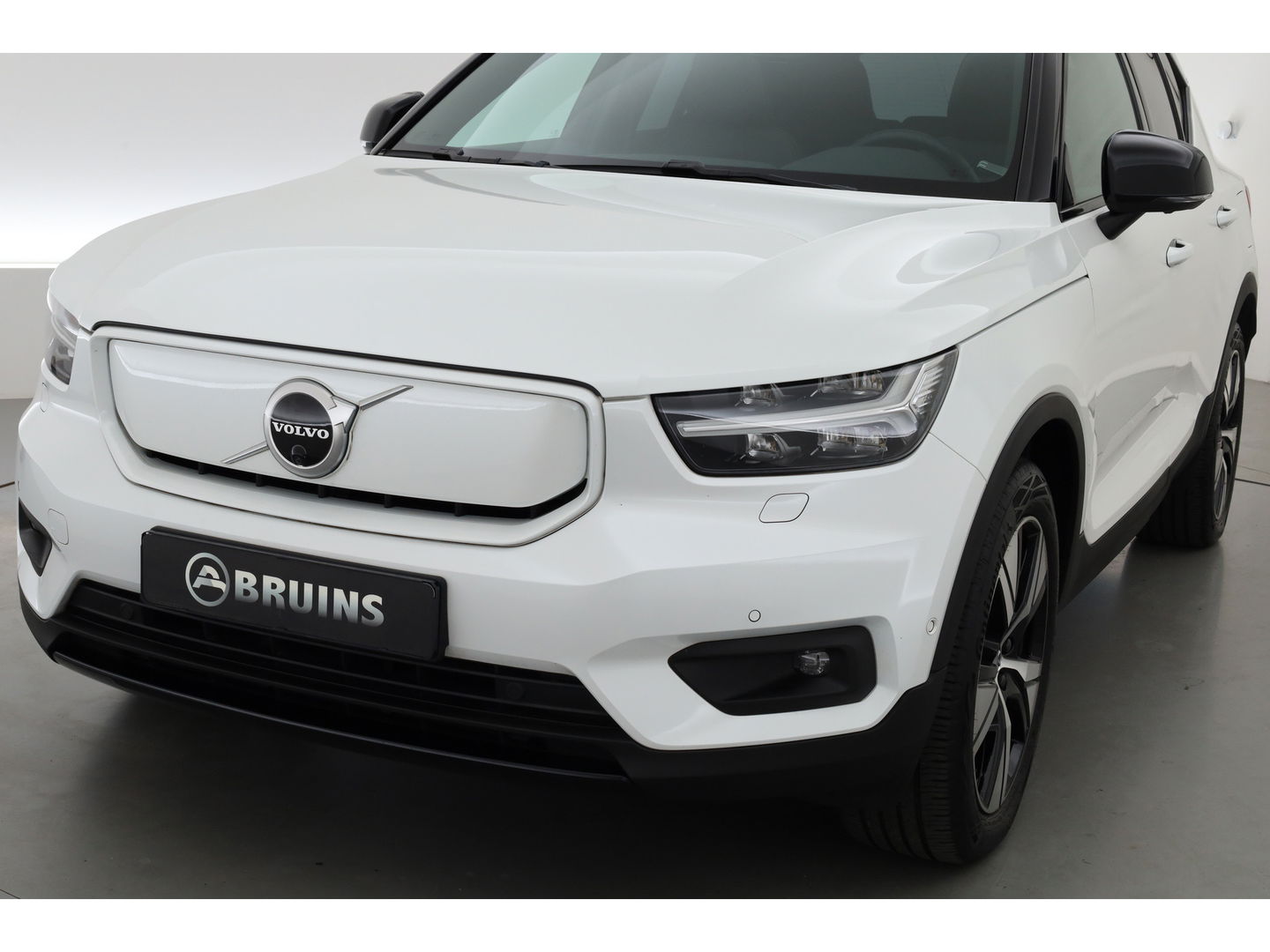 Volvo XC40 Recharge Twin Pro Pano-dak | Leer | Trekhaak | Adap. Cruise | 360 camera | 4x stoel+ stuurverw. |