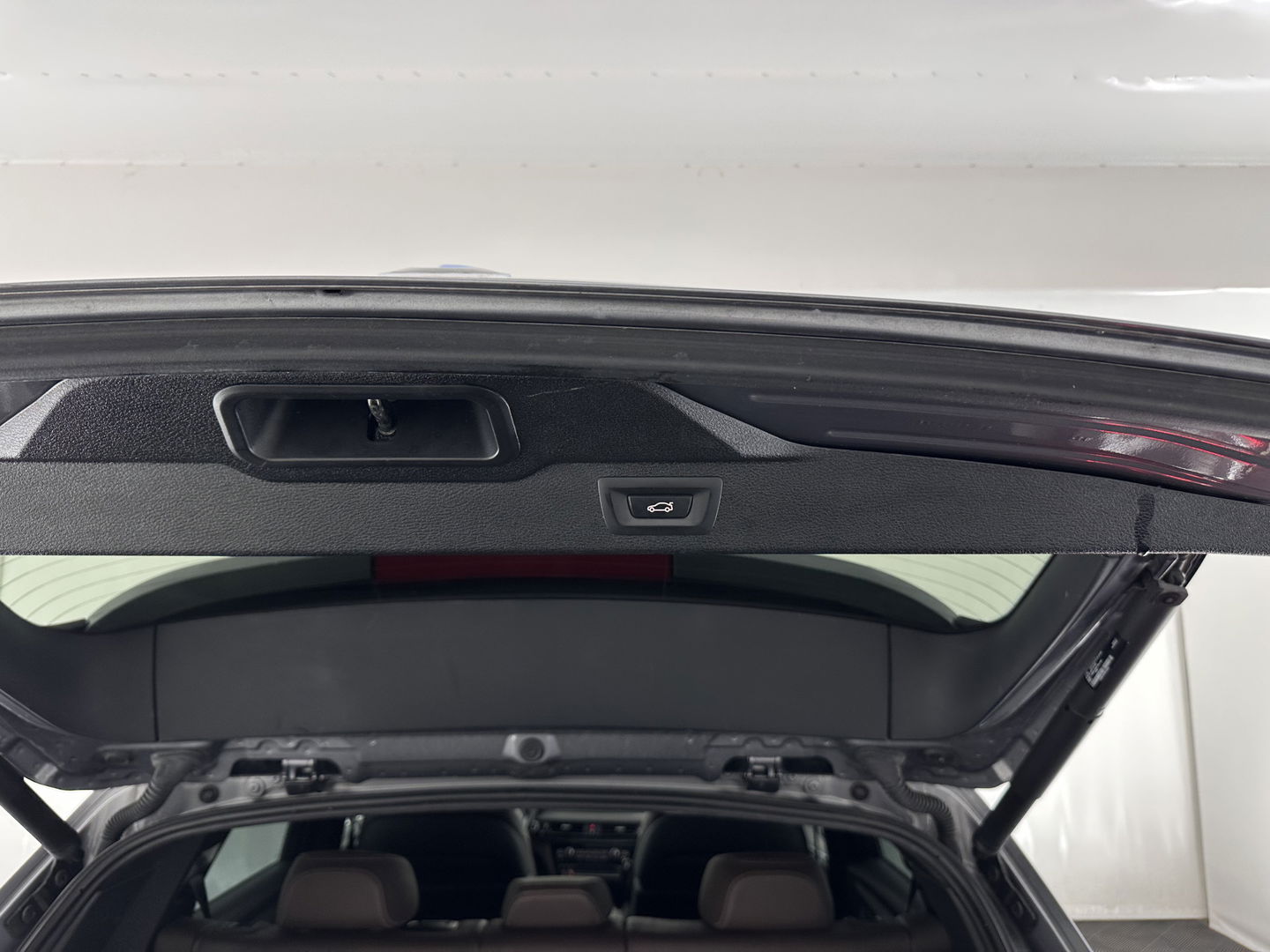 BMW X5 (Plug-In) xDrive40e M-Sportpack iPerformance High Executive Aut. *PANO | LEATHER | FULL-LED | MEMORY-PACK | BLINDSPOT | CAMERA | HIFI-SOUND | NAVI-FULLMAP | SHIFT-PADDLES | PRIVACYGLASS | ECC | HEAD-UP | PDC | CRUISE | 20''ALU*