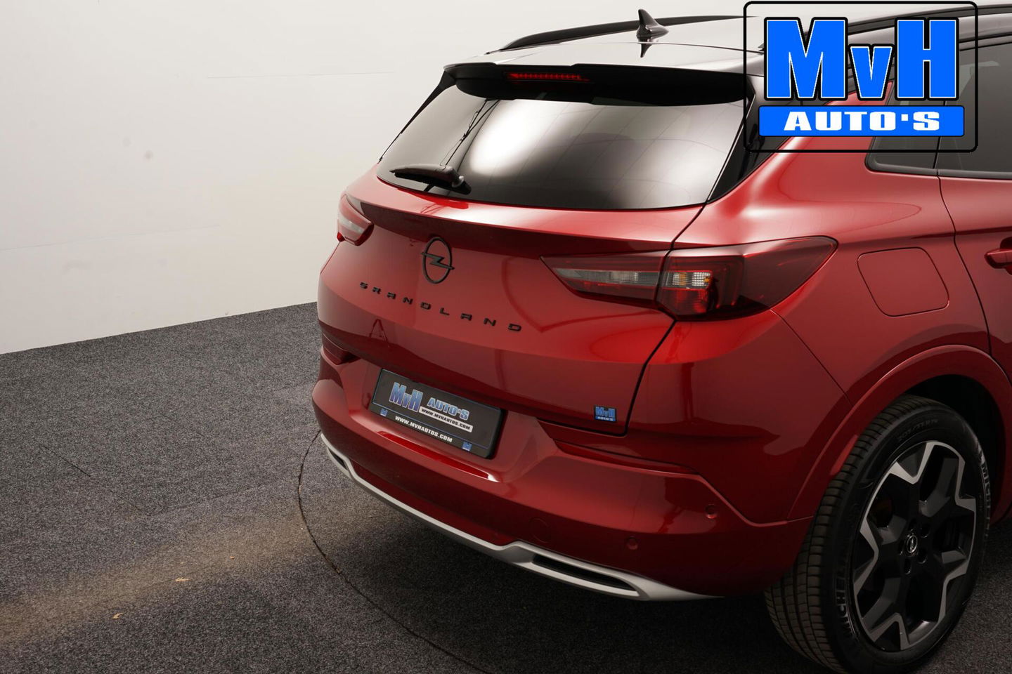 Opel Grandland 1.6 Turbo Plug-In Hybrid 4x4 Ultimate|300PK|BOMVOL!