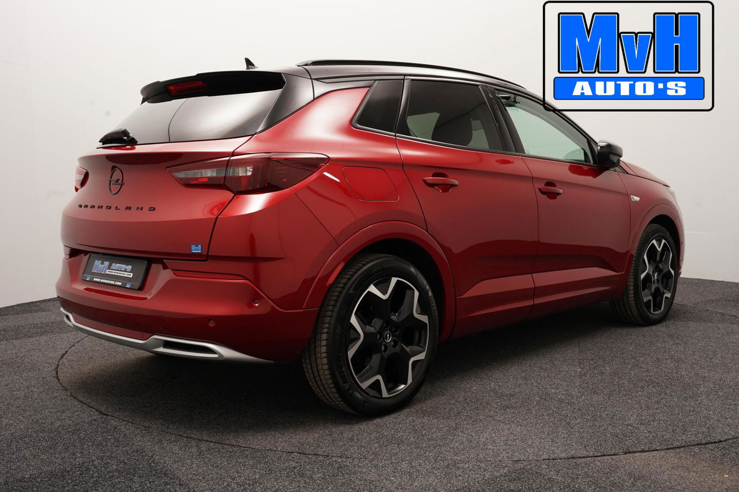 Opel Grandland 1.6 Turbo Plug-In Hybrid 4x4 Ultimate|300PK|BOMVOL!