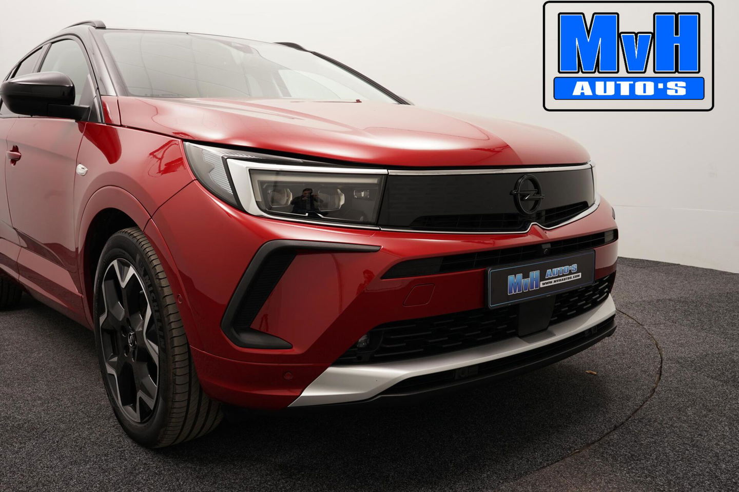 Opel Grandland 1.6 Turbo Plug-In Hybrid 4x4 Ultimate|300PK|BOMVOL!