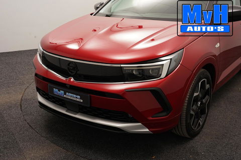 Opel Grandland 1.6 Turbo Plug-In Hybrid 4x4 Ultimate|300PK|BOMVOL!