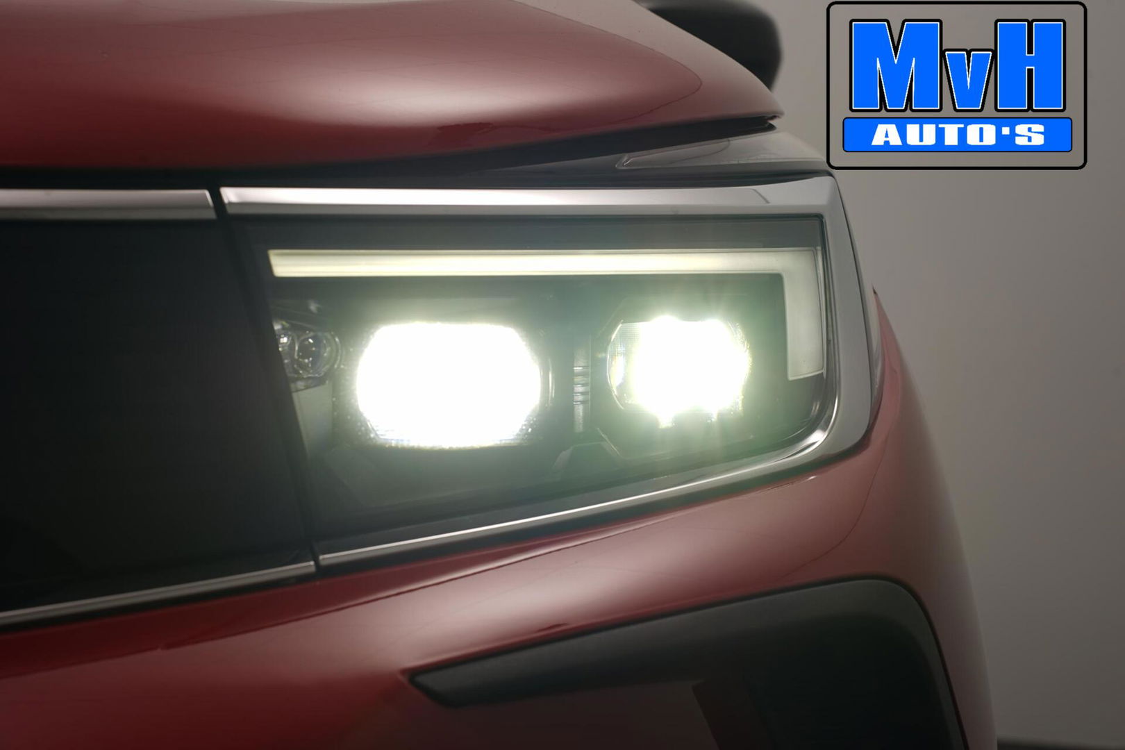 Opel Grandland 1.6 Turbo Plug-In Hybrid 4x4 Ultimate|300PK|BOMVOL!