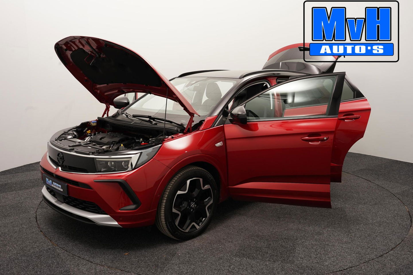 Opel Grandland 1.6 Turbo Plug-In Hybrid 4x4 Ultimate|300PK|BOMVOL!