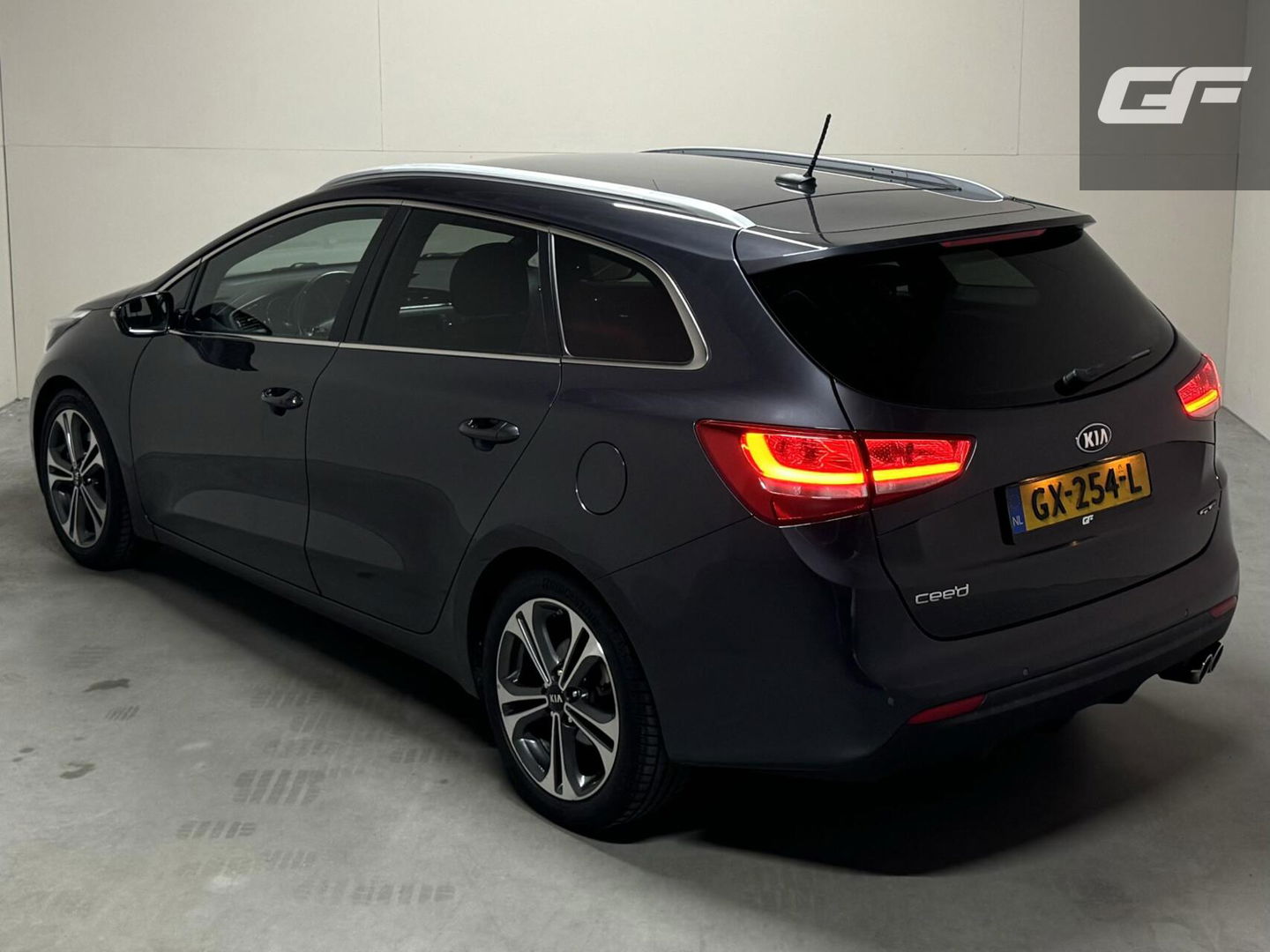 Kia cee'd Sportswagon 1.0 T-GDi GT-Line Clima Camera Stoel/Stuurverw. NAP