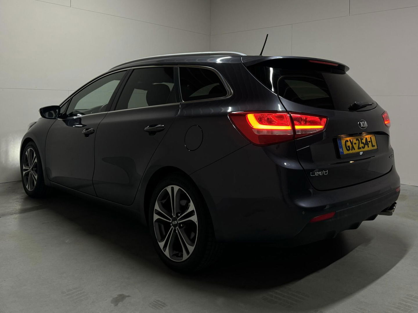 Kia cee'd Sportswagon 1.0 T-GDi GT-Line Clima Camera Stoel/Stuurverw. NAP
