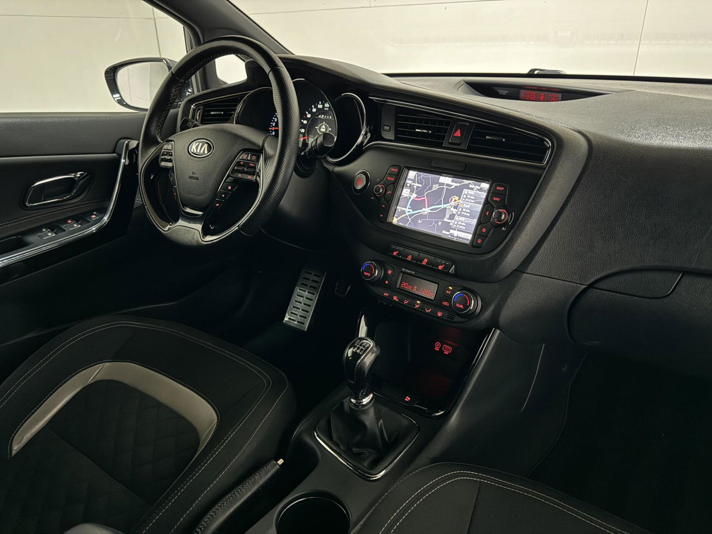 Kia cee'd Sportswagon 1.0 T-GDi GT-Line Clima Camera Stoel/Stuurverw. NAP