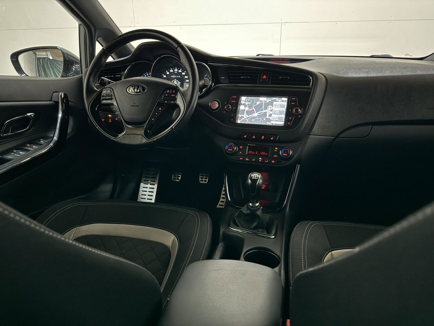 Kia cee'd Sportswagon 1.0 T-GDi GT-Line Clima Camera Stoel/Stuurverw. NAP