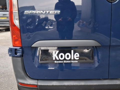 Mercedes-Benz Sprinter 311 2.2 CDI L2H1 / AIRCO / CAMERA / 3 ZITS / DEALER ONDERHOUDEN / NAVI