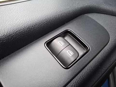 Mercedes-Benz Sprinter 311 2.2 CDI L2H1 / AIRCO / CAMERA / 3 ZITS / DEALER ONDERHOUDEN / NAVI