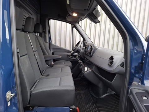 Mercedes-Benz Sprinter 311 2.2 CDI L2H1 / AIRCO / CAMERA / 3 ZITS / DEALER ONDERHOUDEN / NAVI