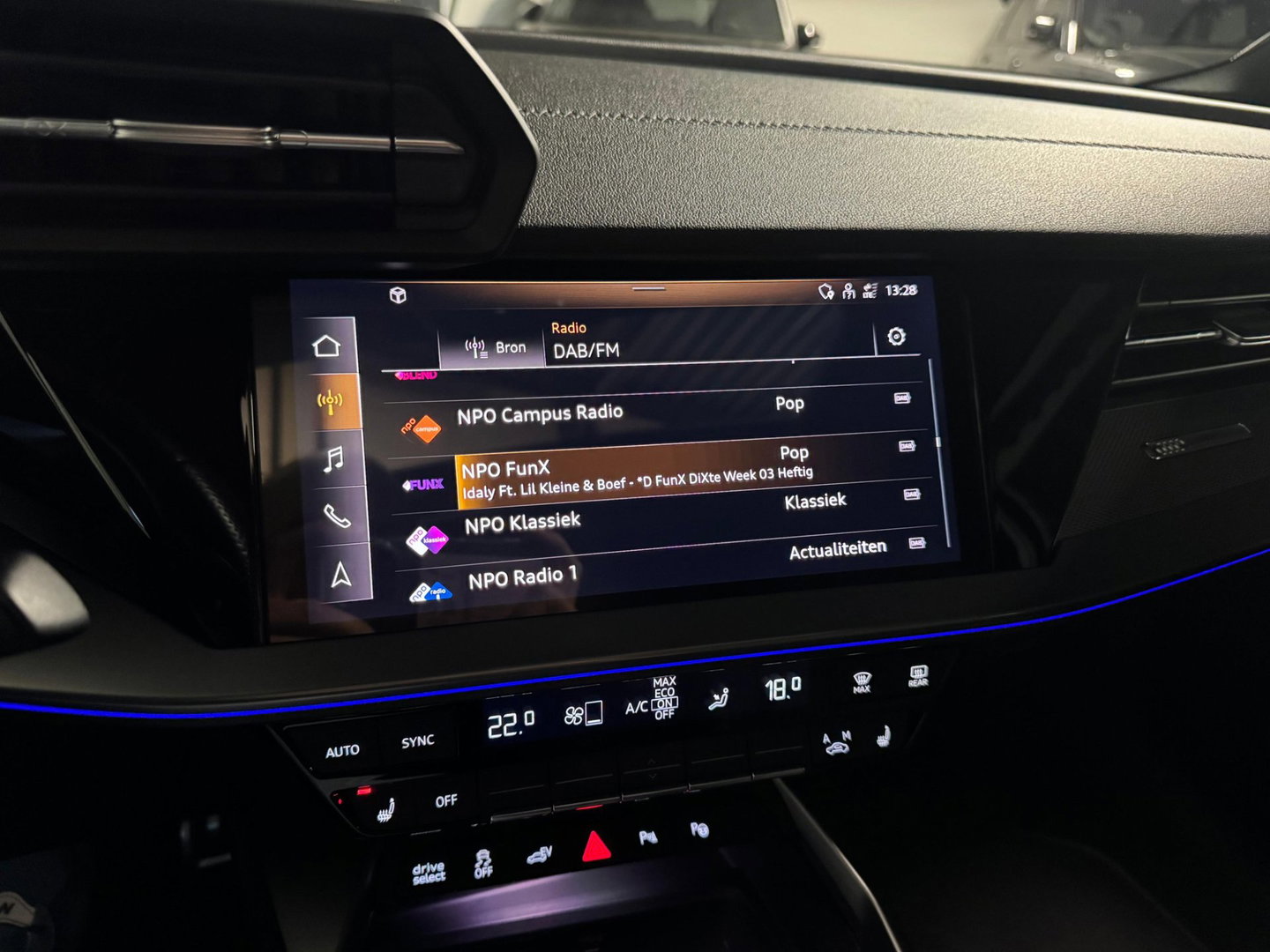 Audi A3 Sportback 45 TFSI e S edition Competition PANO VOL'