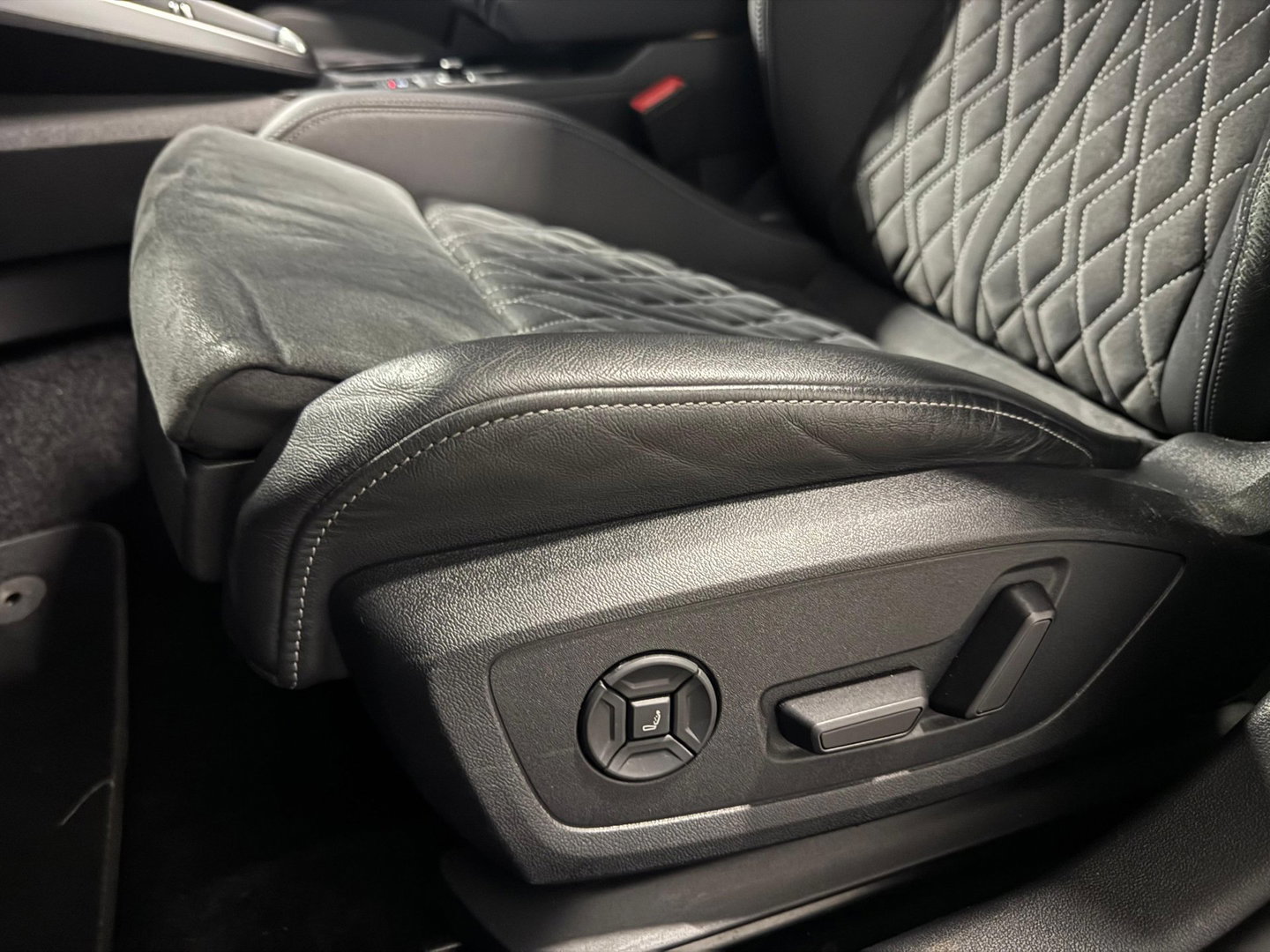 Audi A3 Sportback 45 TFSI e S edition Competition PANO VOL'