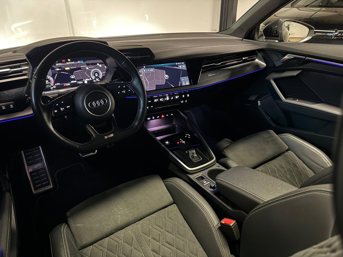 Audi A3 Sportback 45 TFSI e S edition Competition PANO VOL'