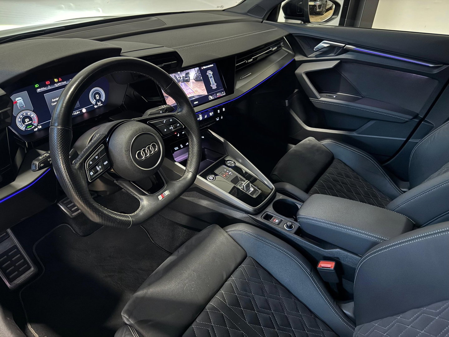 Audi A3 Sportback 45 TFSI e S edition Competition PANO VOL'