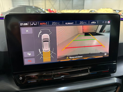 CUPRA Leon 2.0 TSI VZ 300 PK Pano*Keyless*Sfeer