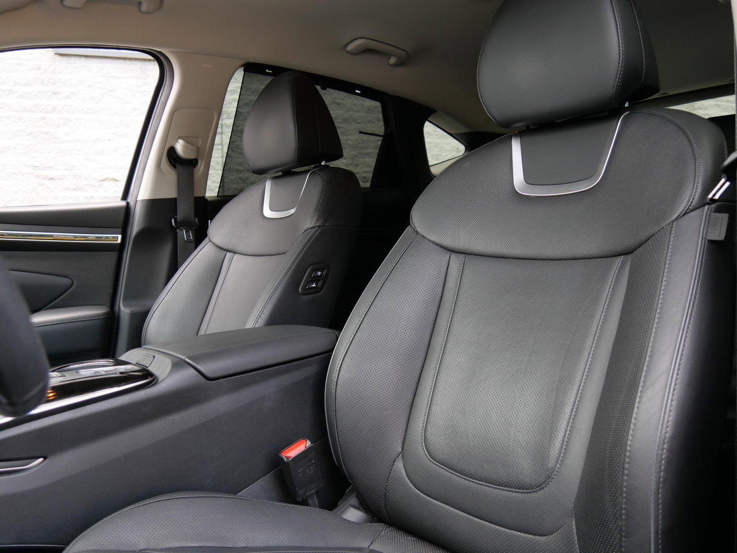 Hyundai Tucson HYBRID PREMIUM/ 360°CAMERA/ TREKHAAK/ ELEKT. KLEP/ ELEKT. STOELEN