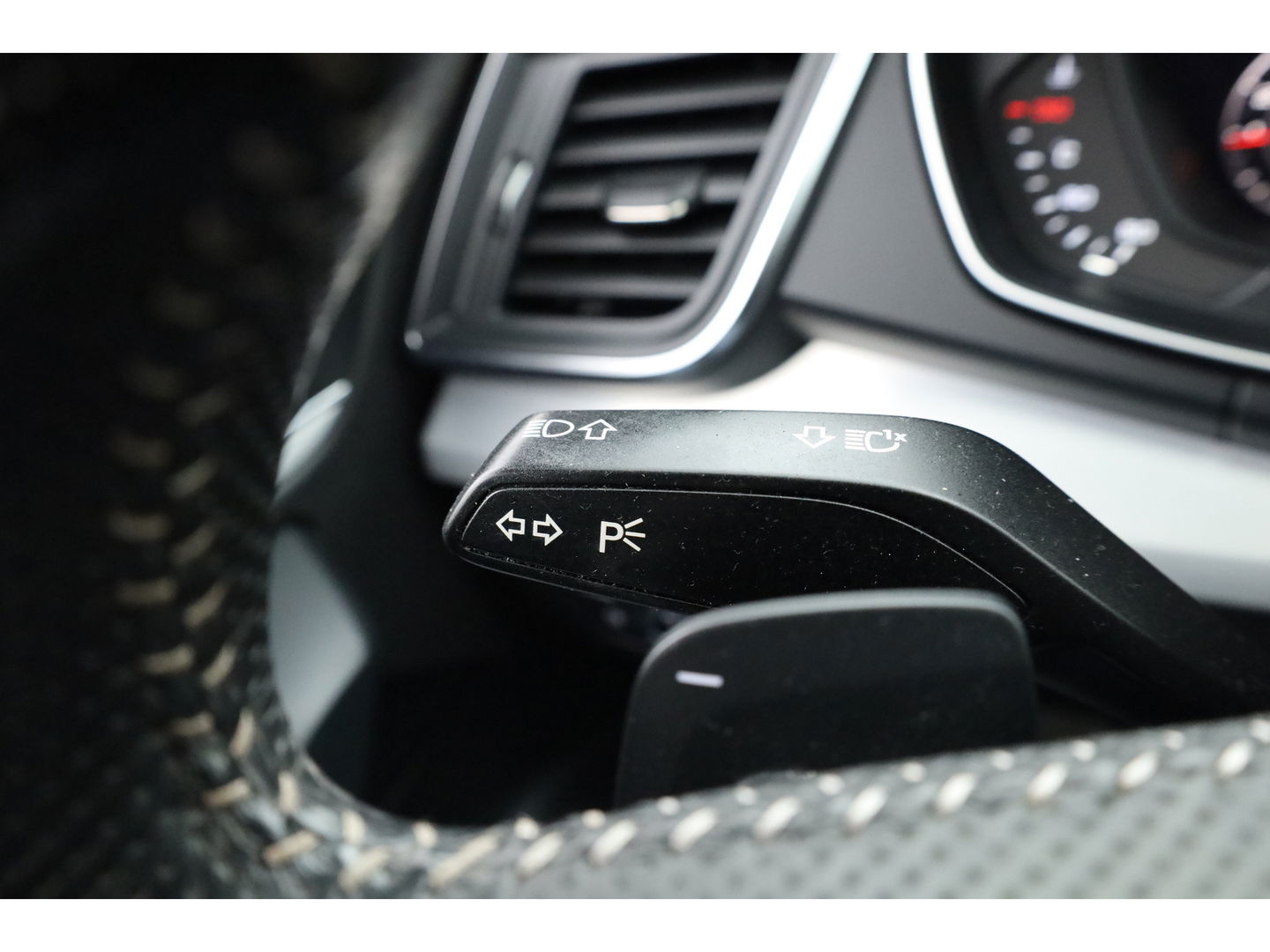 Audi Q5 2.0 TFSI quattro Sport Pro Line S | Afn. Trekhaak | Pano | Cruise Control | Stoelverw. | LED | 19'' | PDC V+A