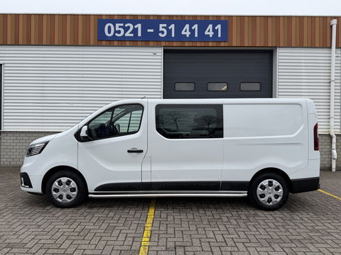 Renault Trafic 2.0 dCi 130pk T29 L2H1 DC 6 persoons Work Edition / vaste prijs rijklaar € 24.950 ex btw / lease € 407 / euro 6 / bpm vrij / trekhaak / airco / cruise / navigatie / isofix / sidebars
