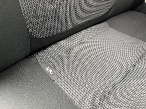 Renault Trafic 2.0 dCi 130pk T29 L2H1 DC 6 persoons Work Edition / vaste prijs rijklaar € 24.950 ex btw / lease € 407 / euro 6 / bpm vrij / trekhaak / airco / cruise / navigatie / isofix / sidebars