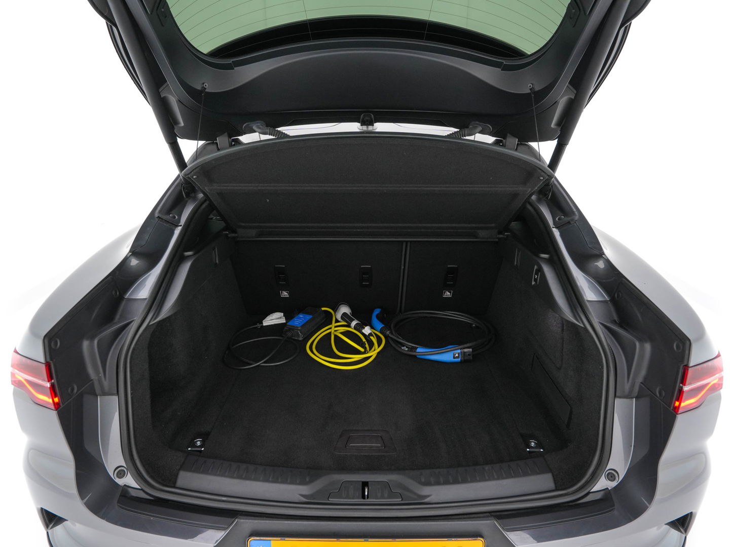 Jaguar I-PACE EV400 HSE 90 kWh AWD {SOH-86%} (INCL-BTW) *PANO | LEATHER | FULL-LED | MERIDIAN-AUDIO | TOPVIEW | MEMORY-PACK | BLINDSPOT | DIGI-COCKPIT | KEYLESS | DAB+ | NAVI-FULLMAP | ECC | HEATED-COMFORTSEATS | PDC | CCS-FASTLOADER |