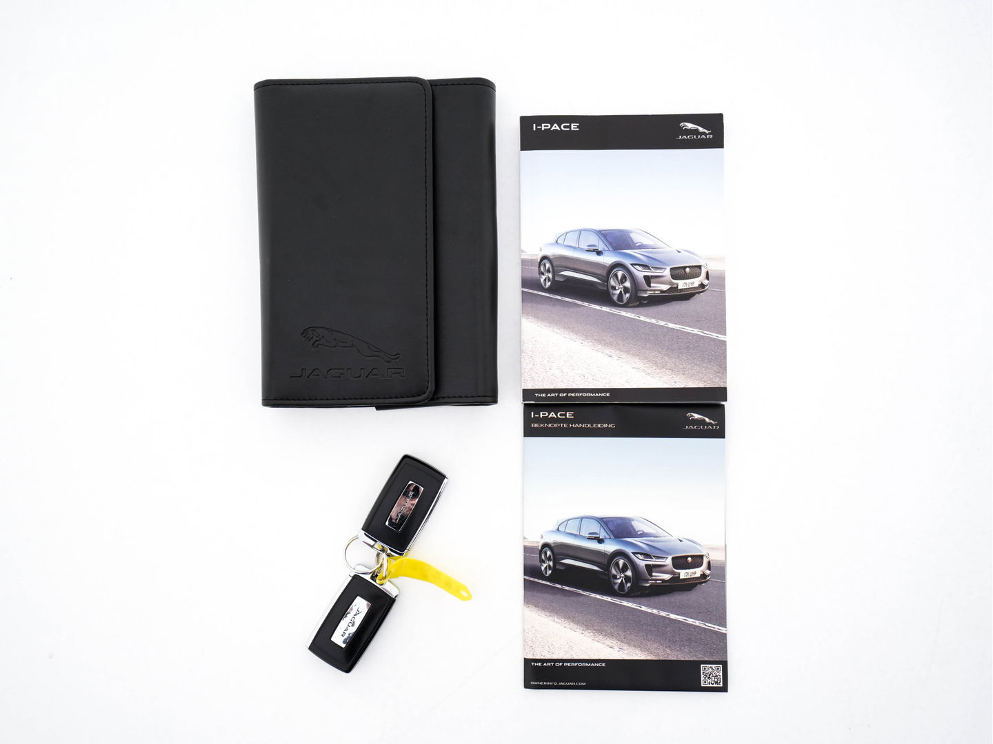 Jaguar I-PACE EV400 HSE 90 kWh AWD {SOH-86%} (INCL-BTW) *PANO | LEATHER | FULL-LED | MERIDIAN-AUDIO | TOPVIEW | MEMORY-PACK | BLINDSPOT | DIGI-COCKPIT | KEYLESS | DAB+ | NAVI-FULLMAP | ECC | HEATED-COMFORTSEATS | PDC | CCS-FASTLOADER |