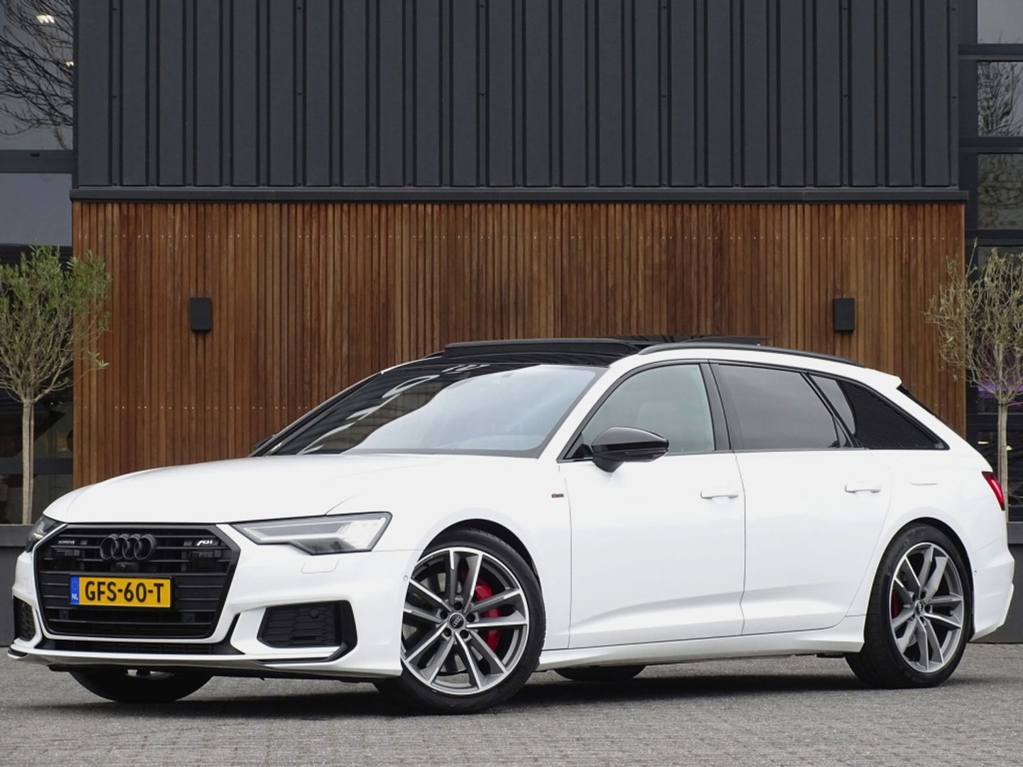 Audi A6 Avant A6 55 TFSI e 425PK ABT Edition / S-LINE / B&O