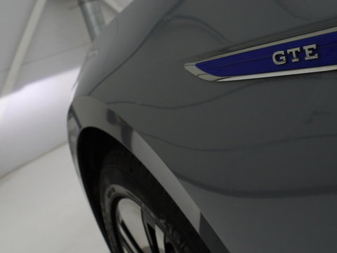 Volkswagen Passat 1.4 TSI PHEV GTE | SOH 95% | Stoelverwarming | Trekhaak | Massage | Camera | Carplay | Keyless | Matrix LED | Navigatie | Adaptive cruise | Park Assist | Climate control | Plug In