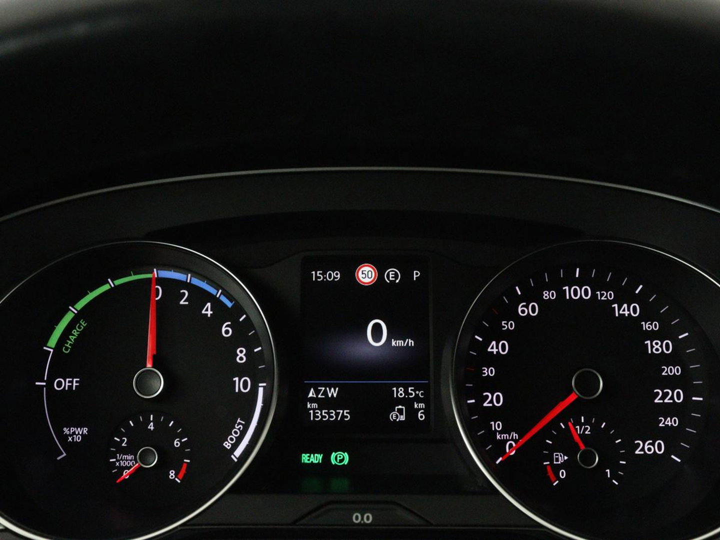 Volkswagen Passat 1.4 TSI PHEV GTE | SOH 95% | Stoelverwarming | Trekhaak | Massage | Camera | Carplay | Keyless | Matrix LED | Navigatie | Adaptive cruise | Park Assist | Climate control | Plug In