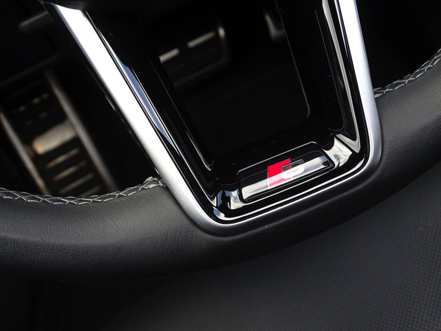 Audi A6 Avant A6 55 TFSI e 425PK ABT Edition / S-LINE / B&O