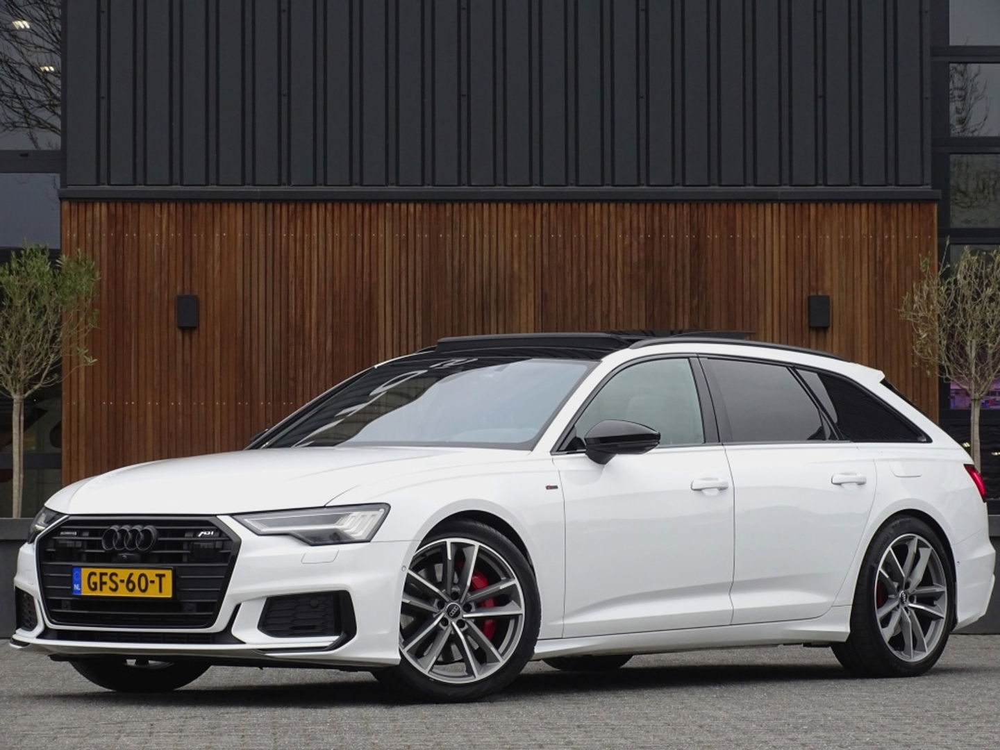 Audi A6 Avant A6 55 TFSI e 425PK ABT Edition / S-LINE / B&O