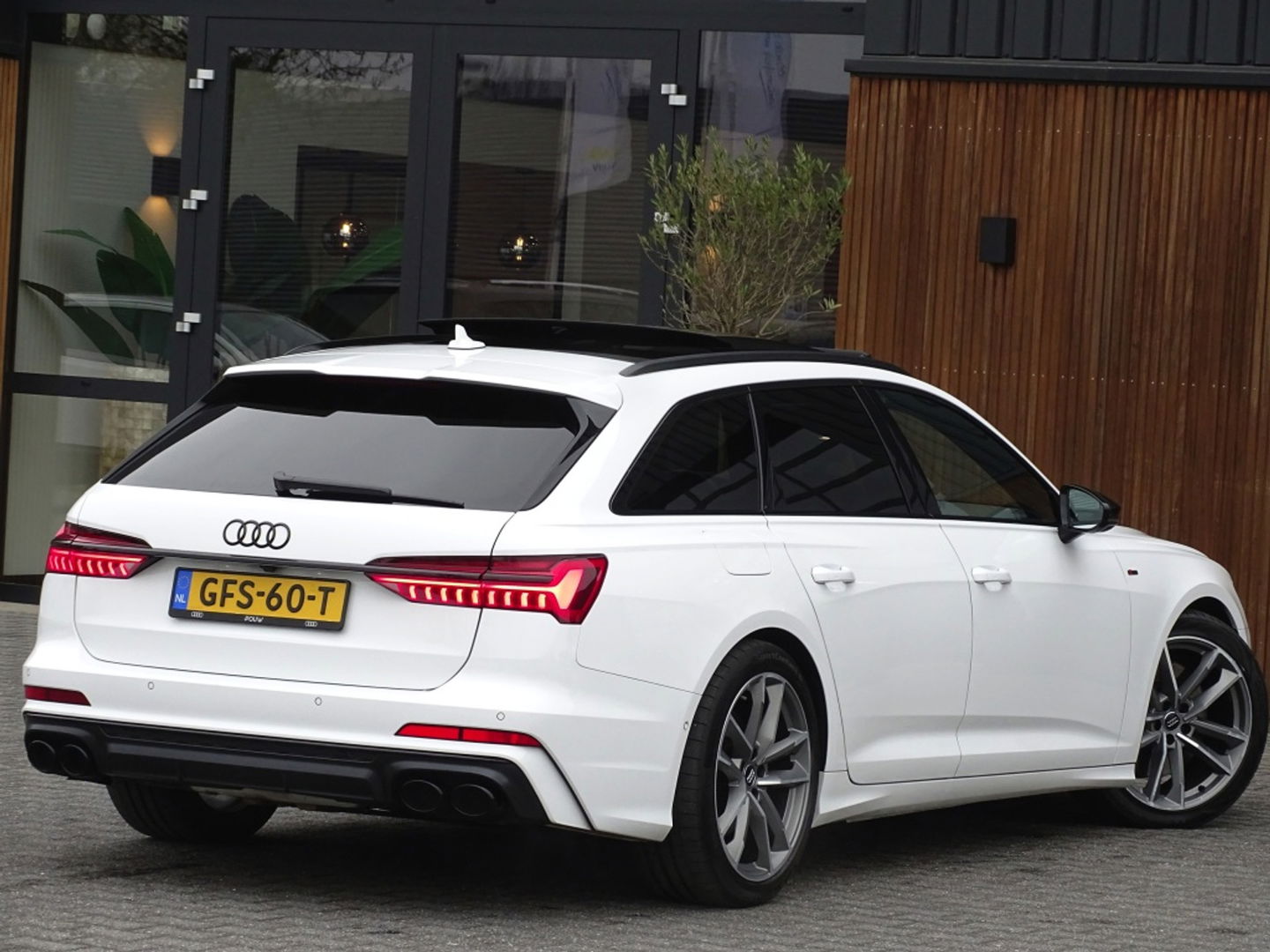Audi A6 Avant A6 55 TFSI e 425PK ABT Edition / S-LINE / B&O